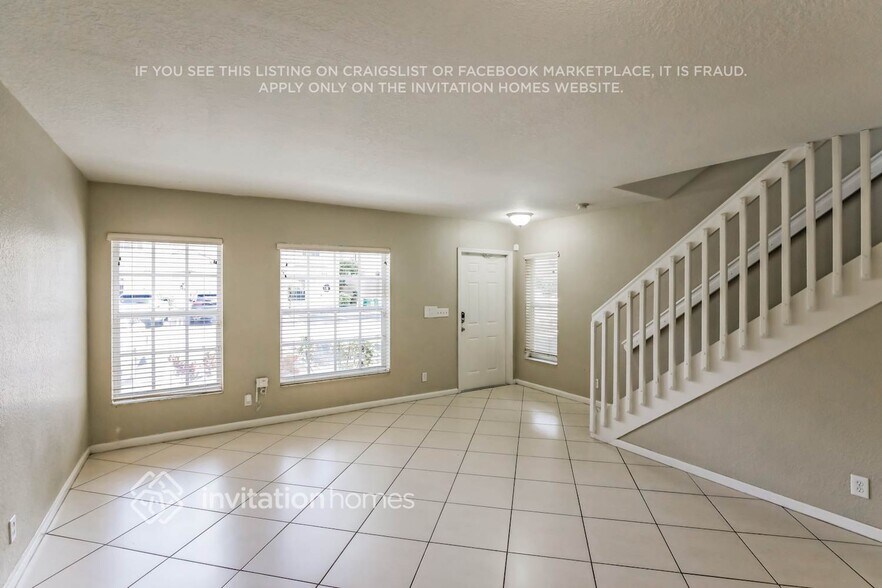 Building Photo - 964 Summit Lake Dr