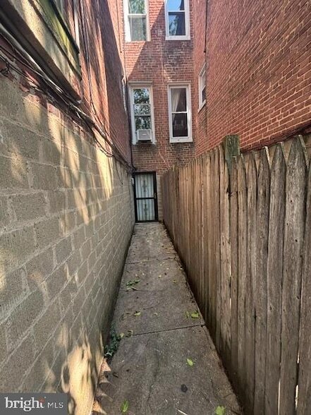 Building Photo - 315 E 29th St