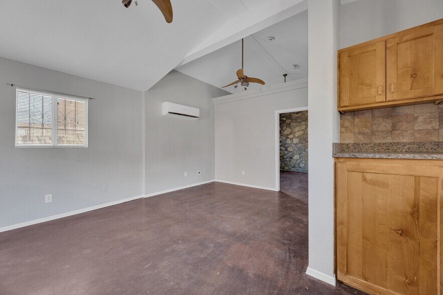 Building Photo - 1127 N El Paso St