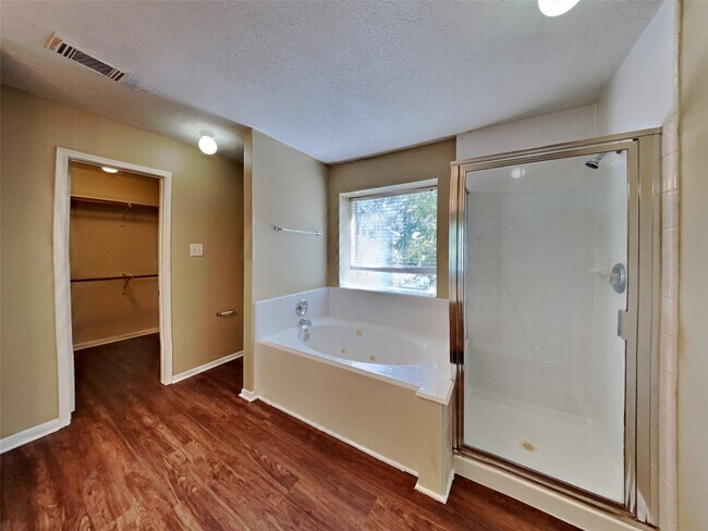 Building Photo - 31306 Perlican Dr