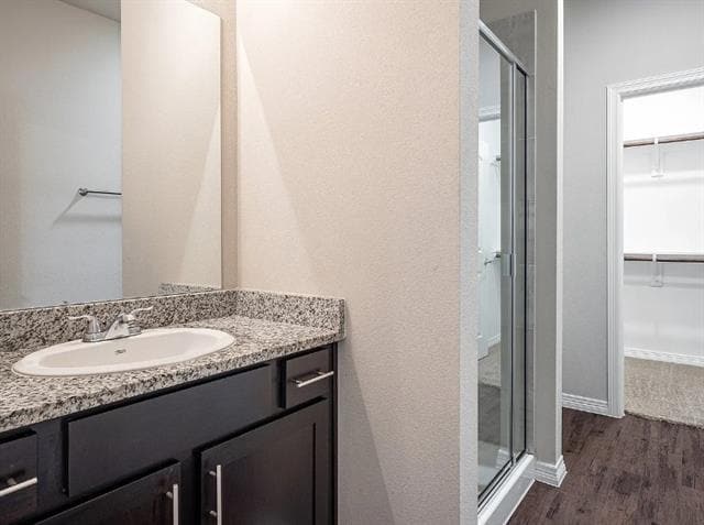 Building Photo - 2704 Vine Ct