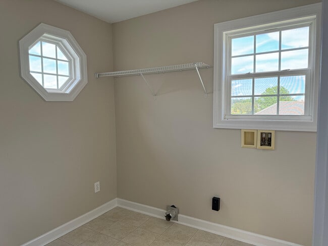 Building Photo - 7015 Windscape Dr NW