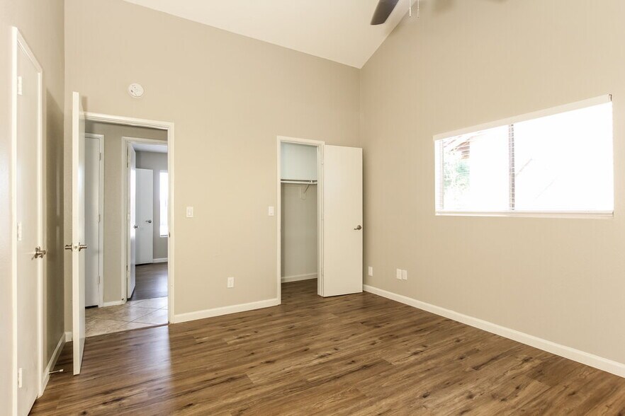 Building Photo - 20631 N 22nd Ave