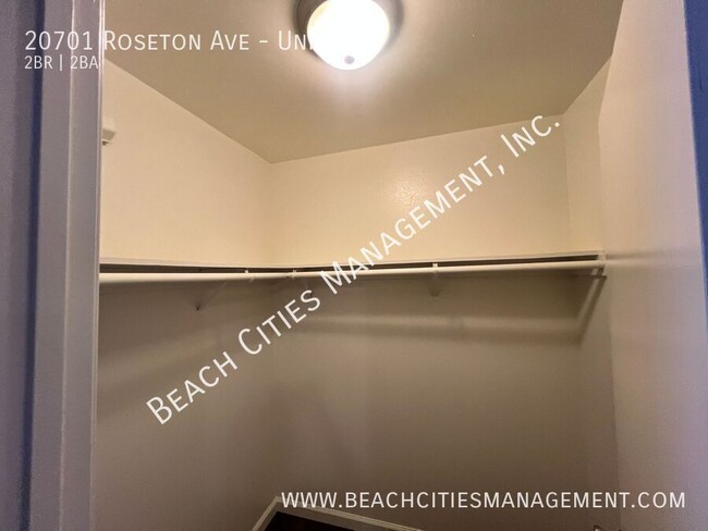 Building Photo - 20701 Roseton Ave