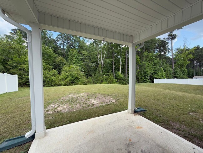Building Photo - Modern 3BD, 2.5BA Raleigh Home in a Great ...