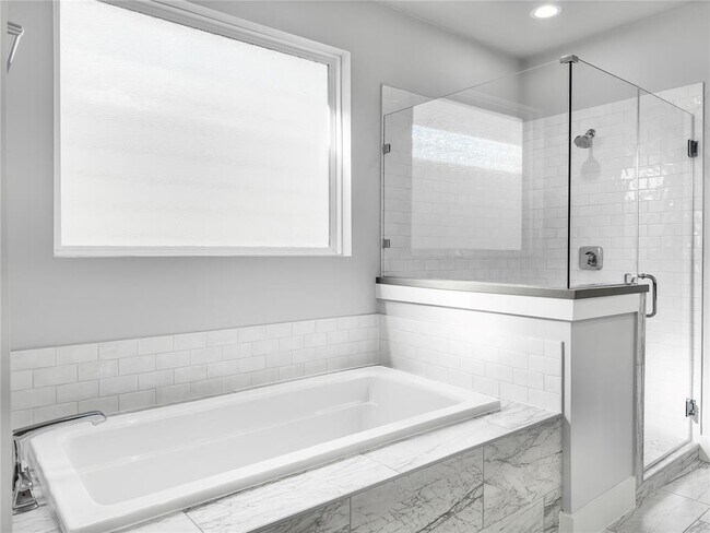 Building Photo - 1602 Westside Gardens Ln