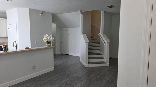 Building Photo - 10258 Lake District Ln