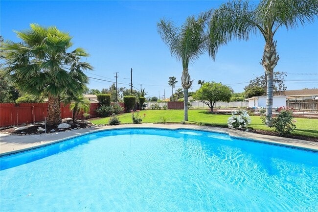 Building Photo - 12482 Farndon Ave