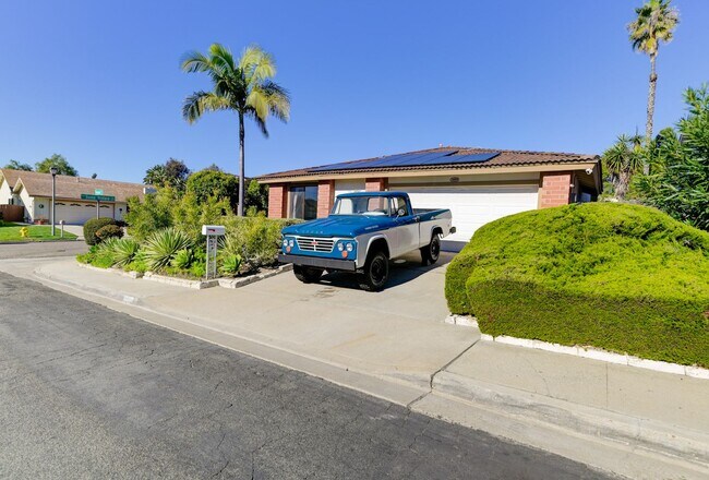 Building Photo - 3408 Viewpoint Way