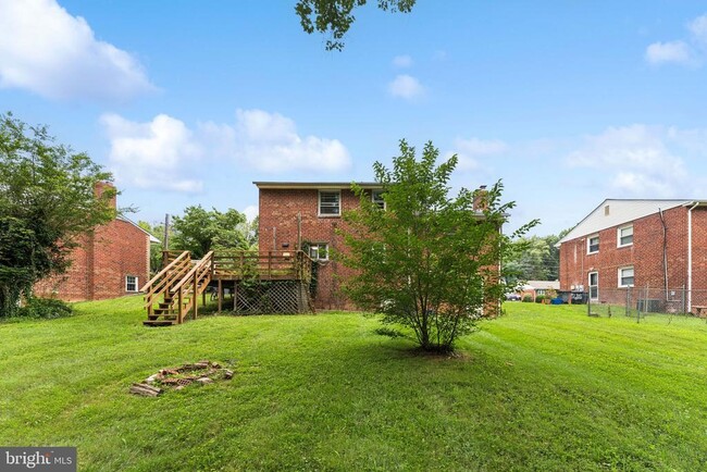 Building Photo - 10307 Beaumont St