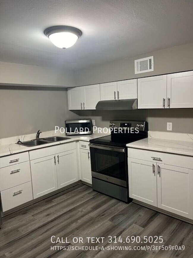 Building Photo - 741 Boone St