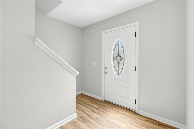 Building Photo - 3447 Kingswood Run