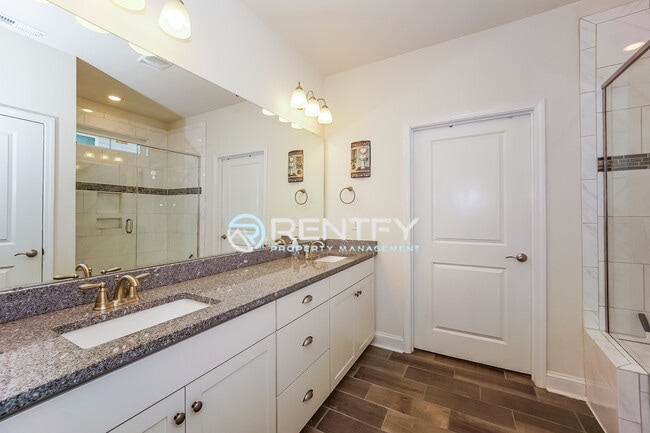 Building Photo - 446 Secretariat Dr