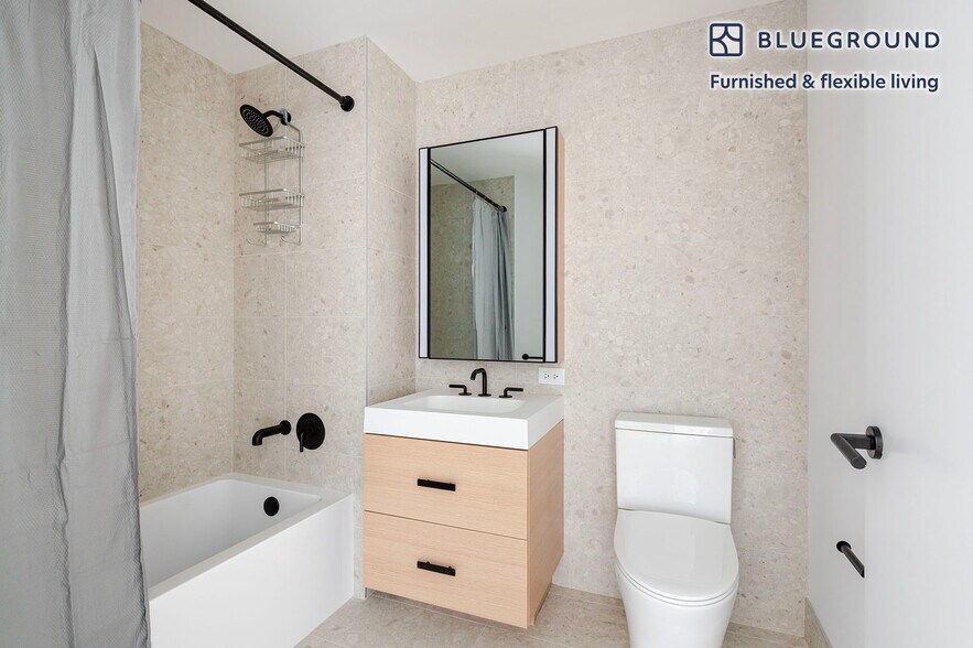 Building Photo - 482 Kent Ave