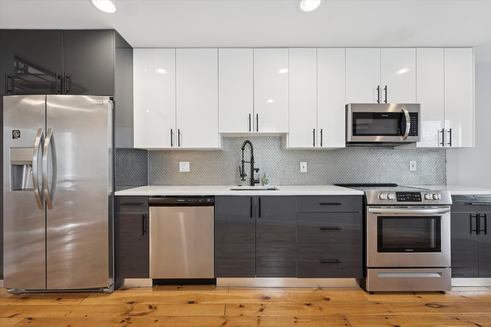 Building Photo - 2521 E Dauphin St