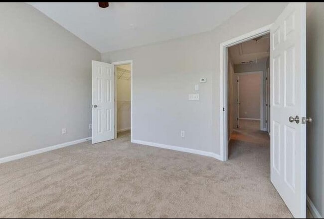 Building Photo - 1306 Thornborough Dr