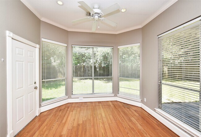 Building Photo - 5830 Hornwood Dr
