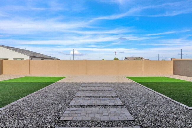 Building Photo - 3130 E Flintlock Dr