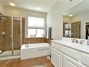 Building Photo - 2737 Plantation Dr