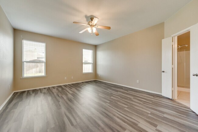 Building Photo - Updated 3-2-2 Ranch in McKamy Evers (North Denton)