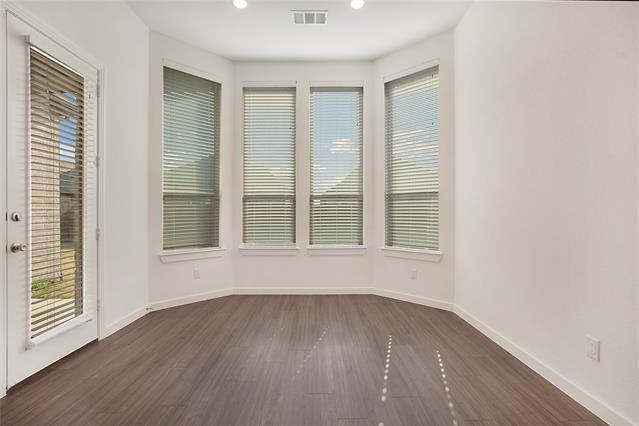 Building Photo - 2419 Doncaster Dr