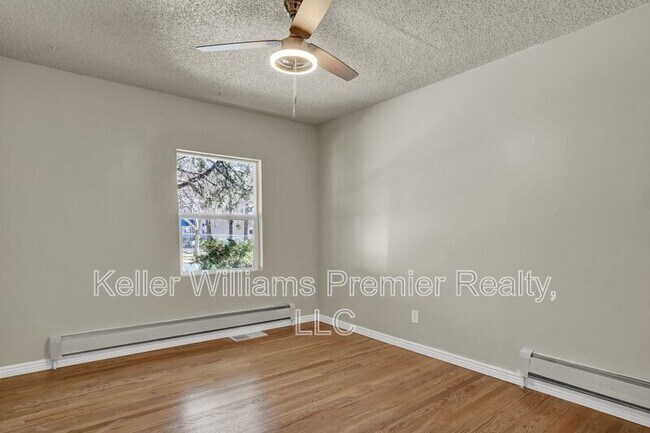 Building Photo - 730 North Meade Ave