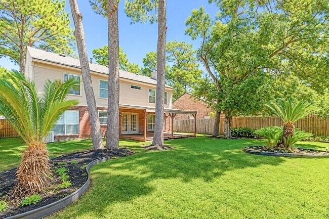 Building Photo - 17015 Fording Bridge Dr