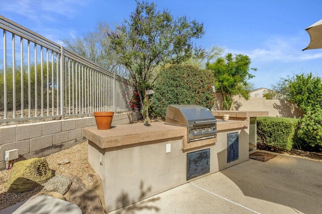 Building Photo - 12120 E Mescal St