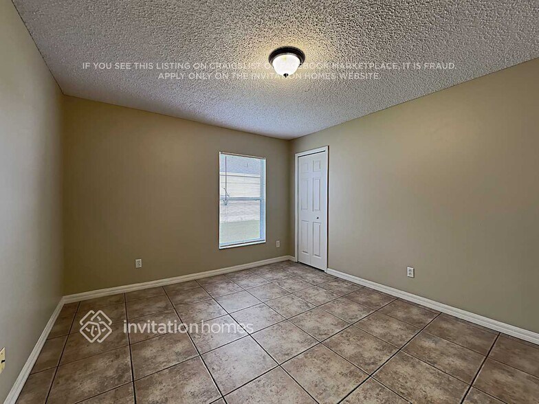 Building Photo - 813 Lake George Dr