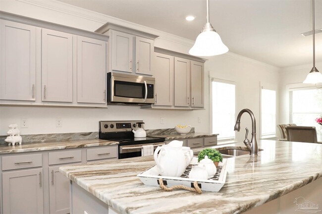 Building Photo - 2110 Cambridge Park Dr