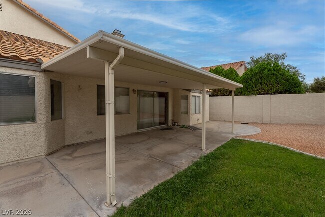 Building Photo - 10024 Sail Landing Ct