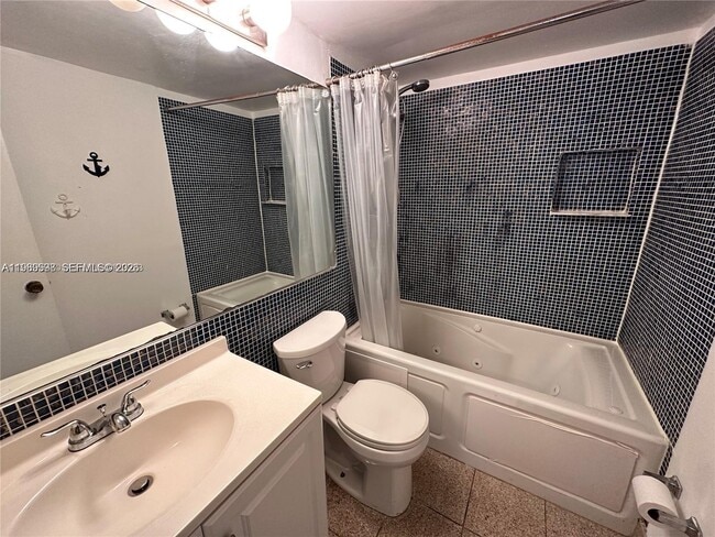 Building Photo - 253 S Cypress Rd