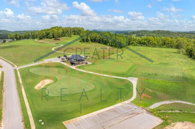 Building Photo - 129 Hackberry St