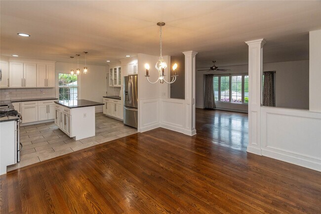 Building Photo - 37 Clover Hill Dr
