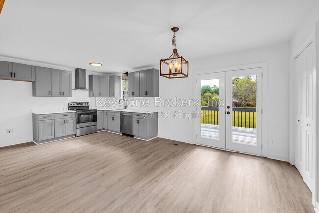 Building Photo - 2657 John Petree Rd
