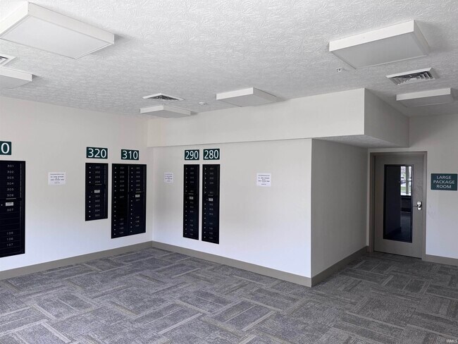 Building Photo - 320 Chapel Dr