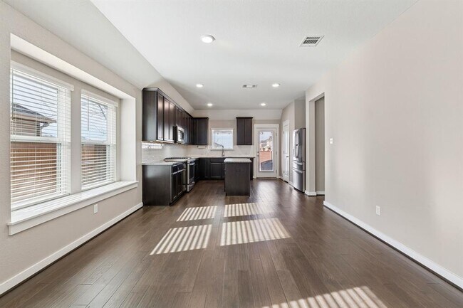 Building Photo - 128 Gidran Trail