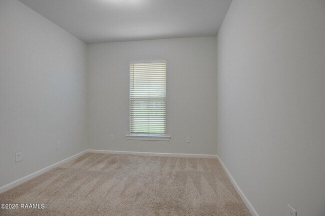 Building Photo - 306 Tall Meadows Ln