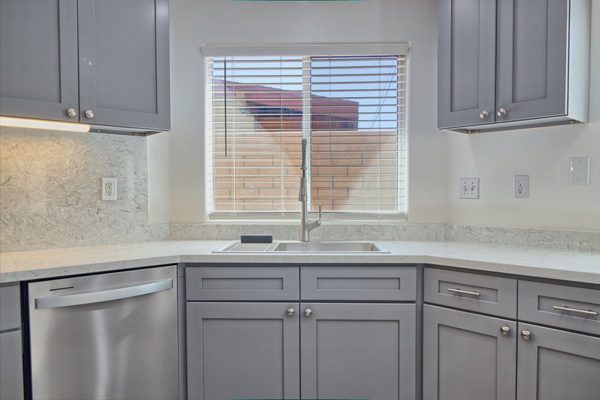 Building Photo - 73969 Olive Ct