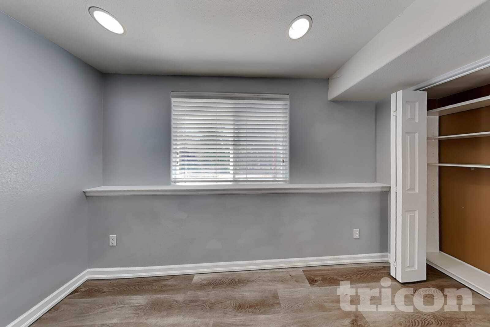 Building Photo - 5971 S Zeno Ct