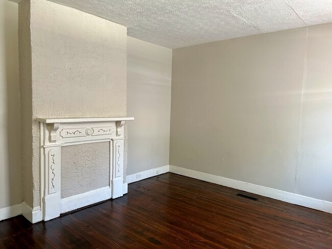 Building Photo - 311 S Kent St