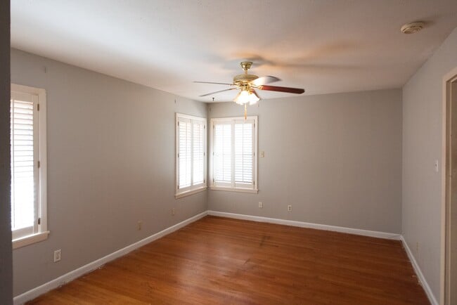 Building Photo - 8825 Merlin Dr