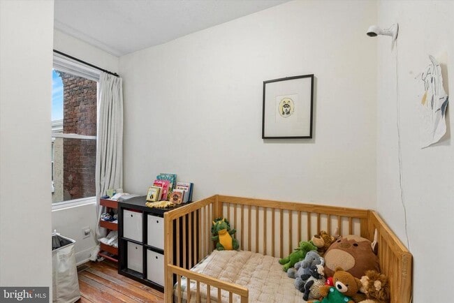 Building Photo - 1555 E Palmer St