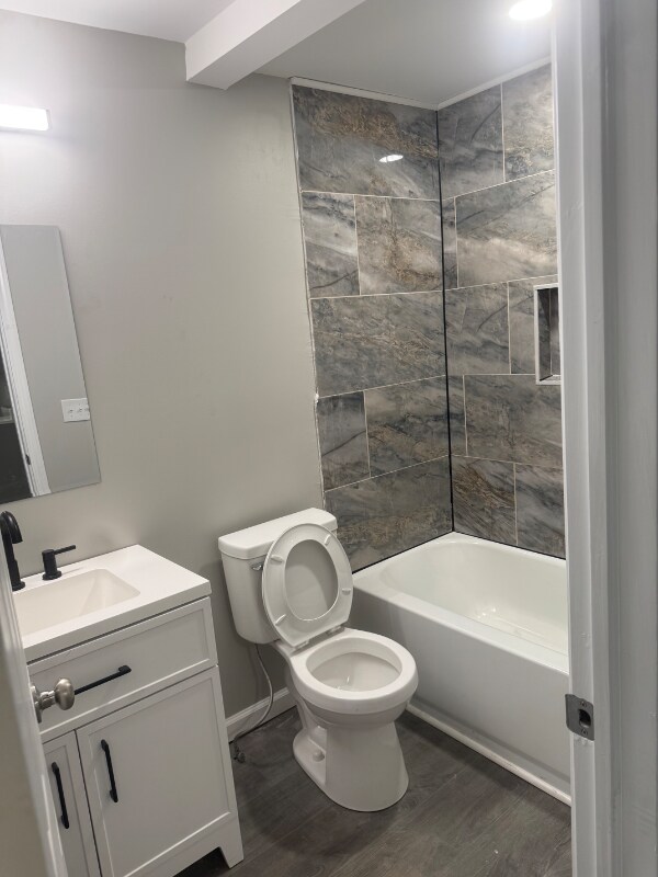 Building Photo - 3568 3rd Ave