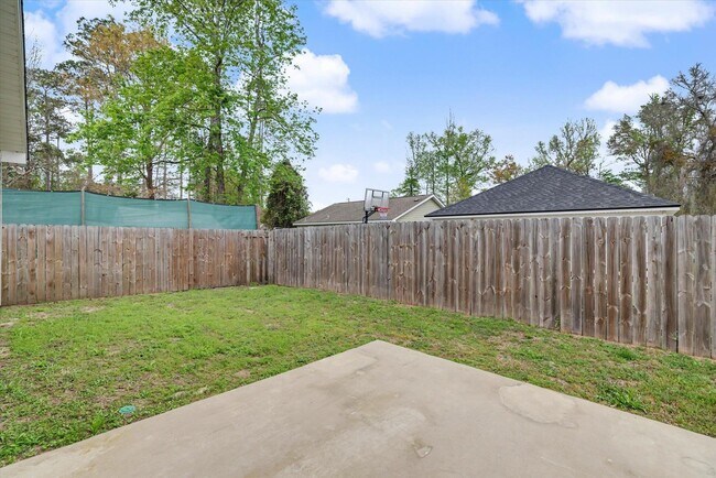 Building Photo - 28 Sudai St