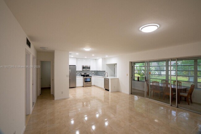 Building Photo - 17252 SW 112th Pl