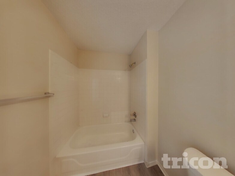 Building Photo - 10102 Silverwagon San Antonio TX