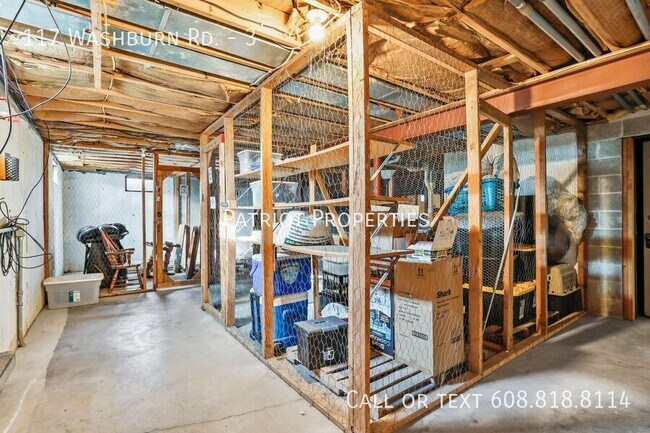 Building Photo - 117 Washburn Rd