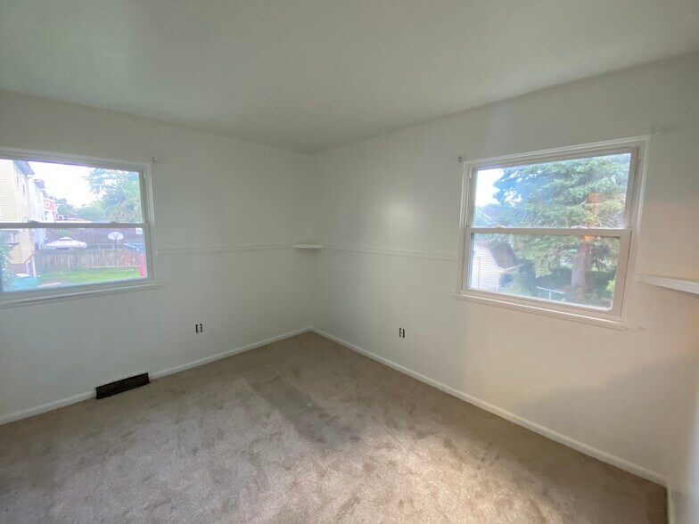 Bedroom 3 - 1416 E 35th St