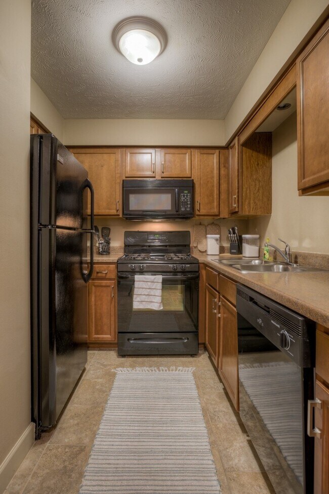 Floorplan - 417 - 421 - 423 N 40th -- Auburn